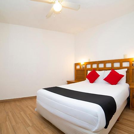 Amueblados San Isidro Hotel León Buitenkant foto